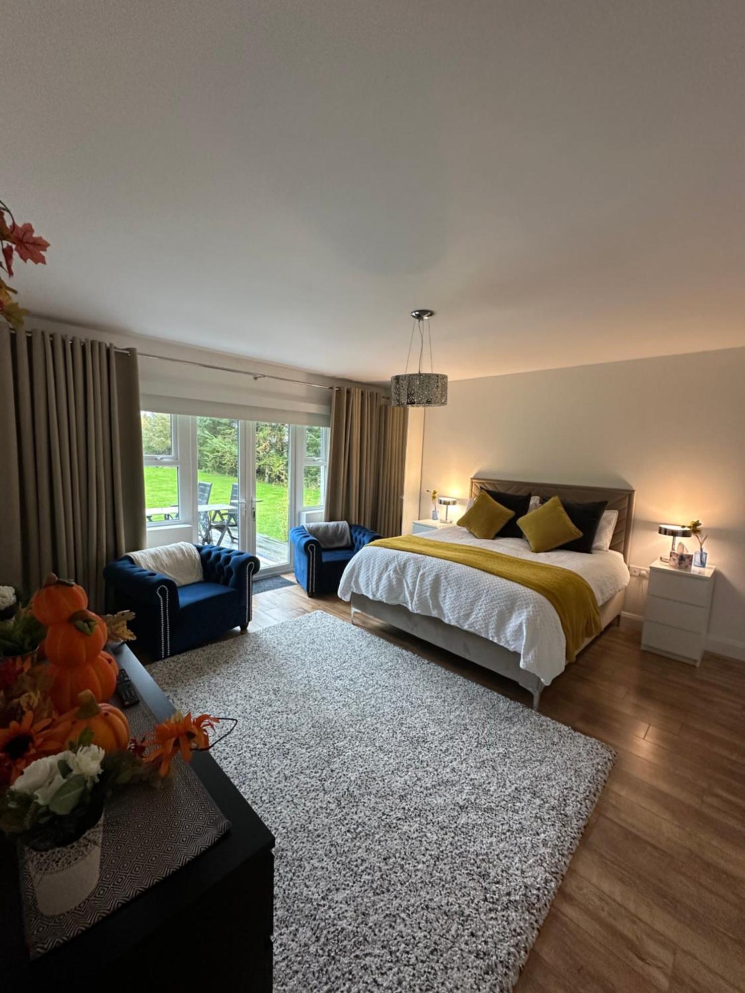 Forest Path Luxury Studio Apartment With Large Bedroom Bathroom And Sauna Sleeps Up To 4 Ballynahinch Zewnętrze zdjęcie