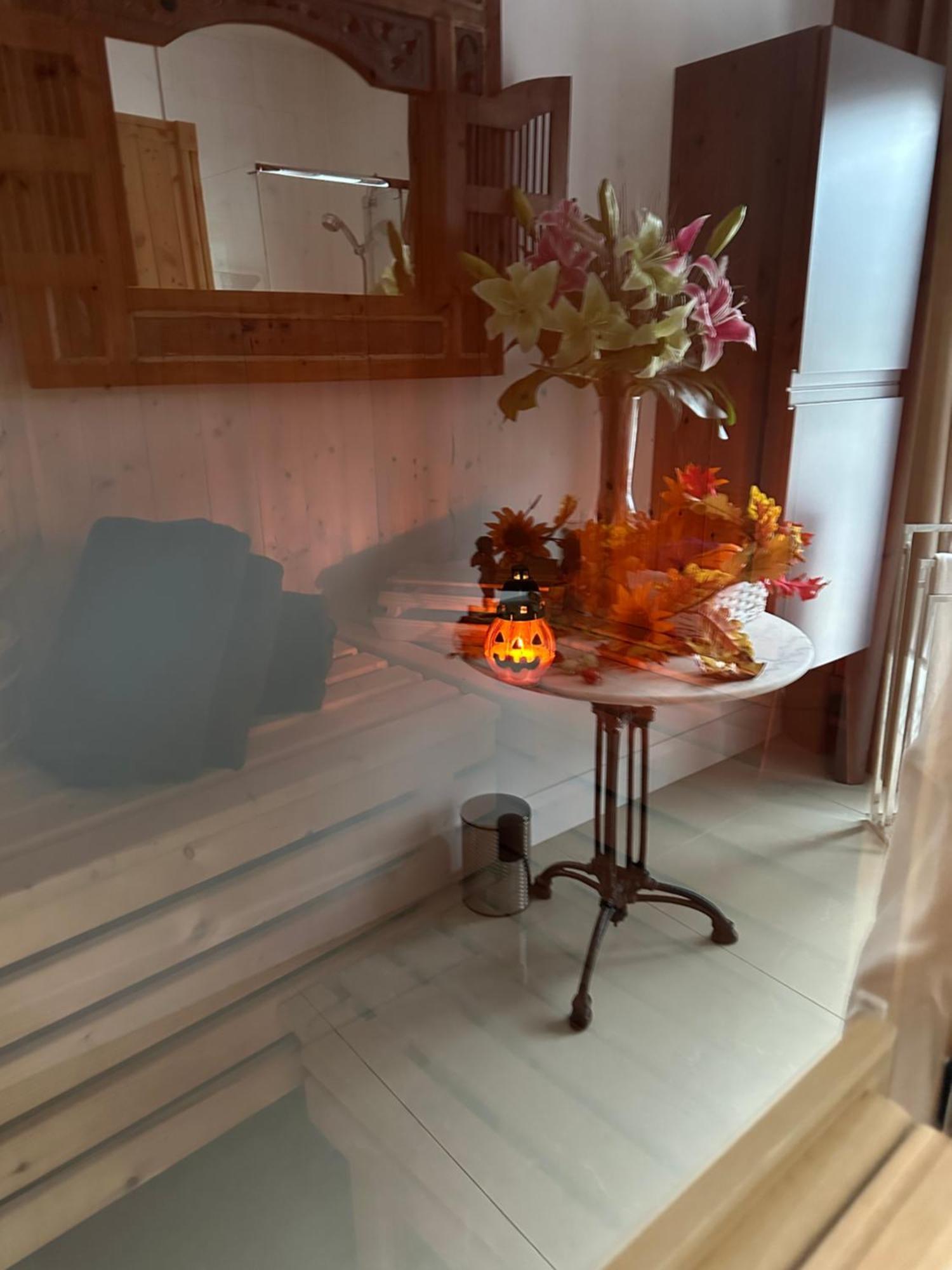 Forest Path Luxury Studio Apartment With Large Bedroom Bathroom And Sauna Sleeps Up To 4 Ballynahinch Zewnętrze zdjęcie