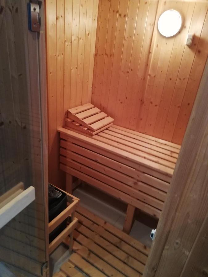 Forest Path Luxury Studio Apartment With Large Bedroom Bathroom And Sauna Sleeps Up To 4 Ballynahinch Zewnętrze zdjęcie